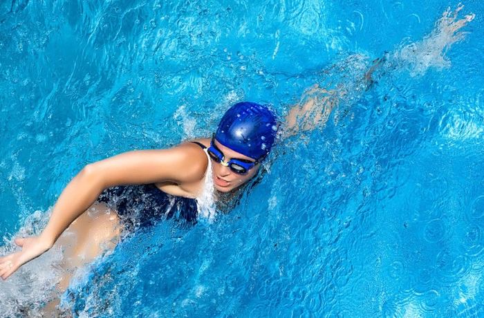 польза плавания для здоровья